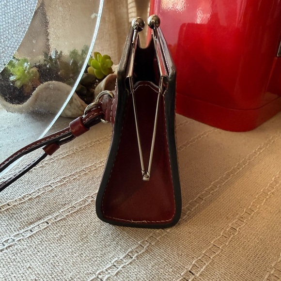 Vintage Pelle Studio Wilsons Genuine Red Leather Organizer Wallet Clutch - Picture 4 of 7